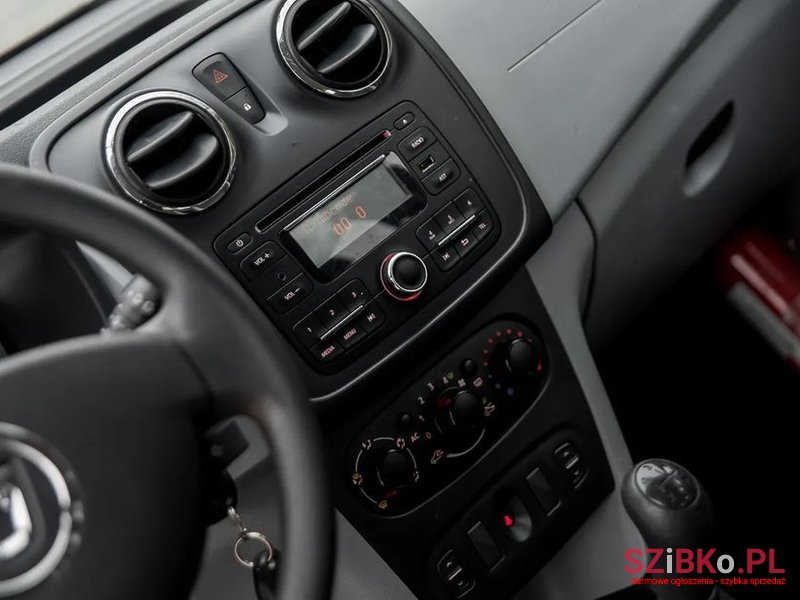 2014' Dacia Logan photo #6
