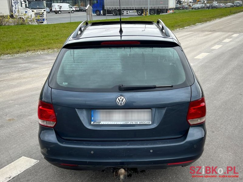 2007' Volkswagen Golf photo #2