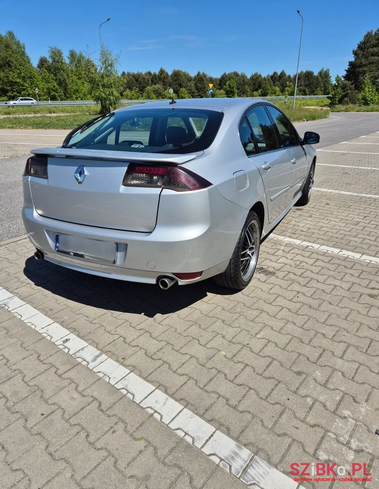 2008' Renault Laguna 2.0 Dci Fap Gt photo #4