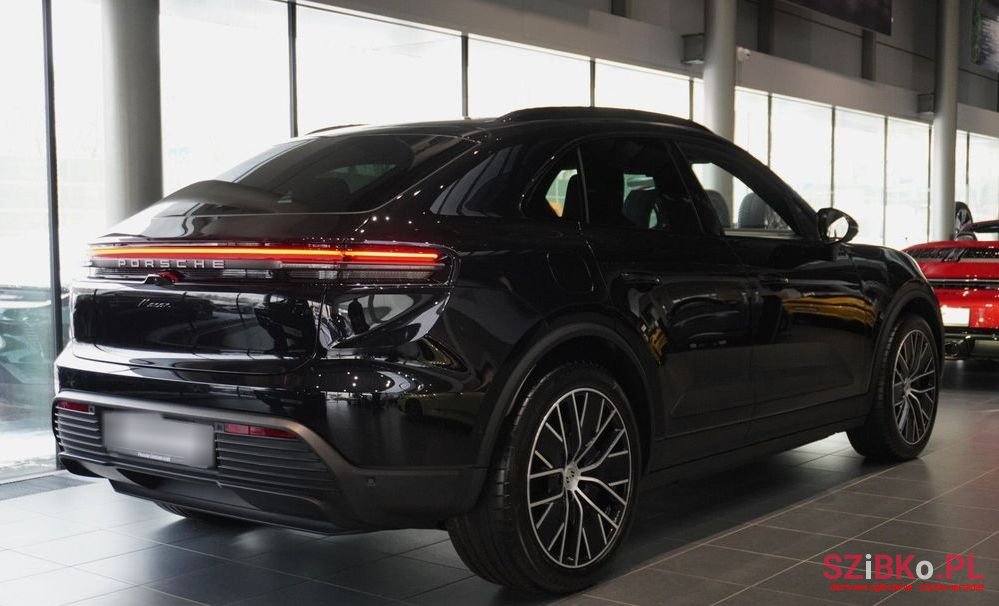 2024' Porsche Macan photo #4
