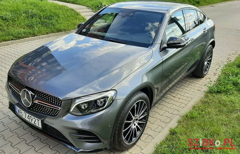 2019' Mercedes-Benz GLC photo #1