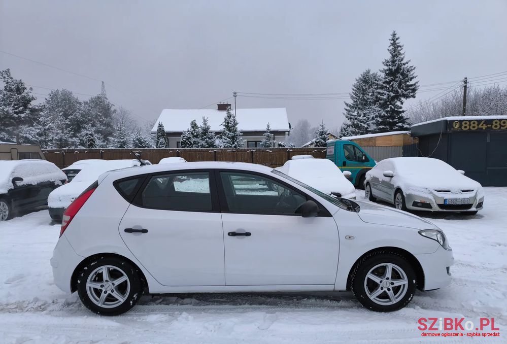 2010' Hyundai i30 photo #4