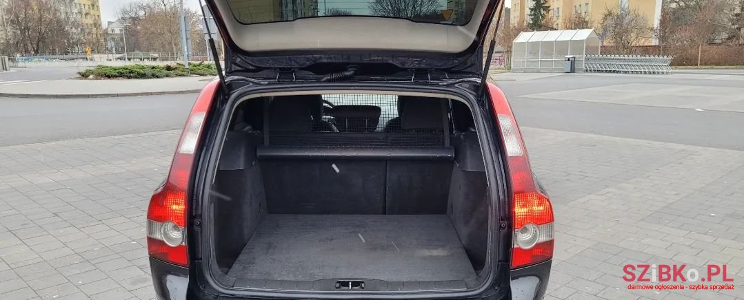 2005' Volvo V50 photo #6