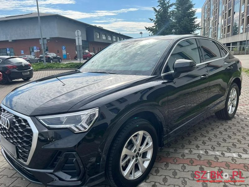 2023' Audi Q3 photo #1