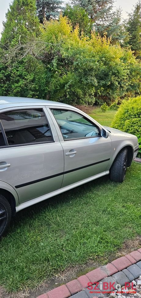 2002' Skoda Octavia photo #6
