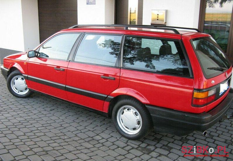 1992' Volkswagen Passat photo #1