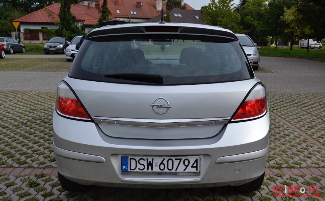 2006' Opel Astra photo #6