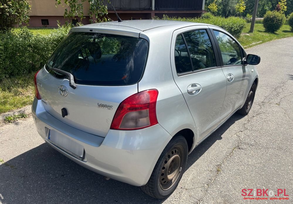 2006' Toyota Yaris 1.3 photo #3