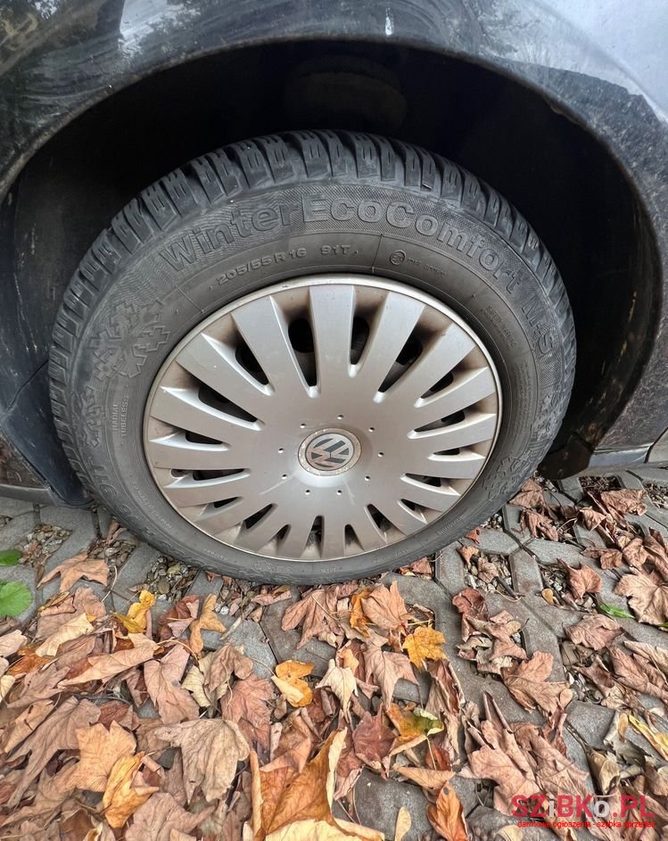 2006' Volkswagen Passat photo #6