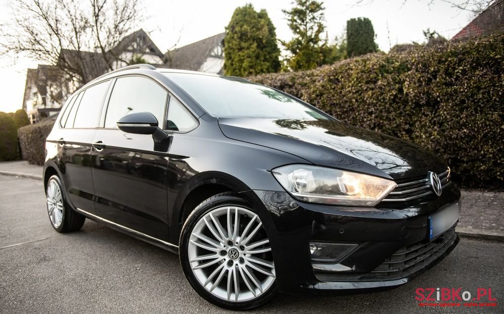 2014' Volkswagen Golf Sportsvan photo #1