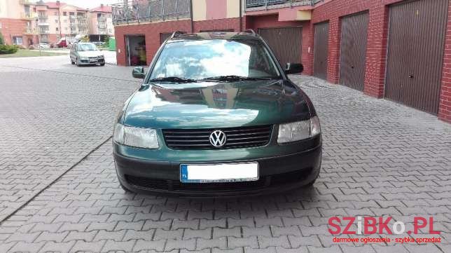 1998' Volkswagen Passat photo #1