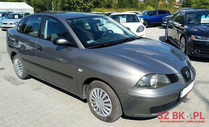 2003' SEAT Cordoba photo #3