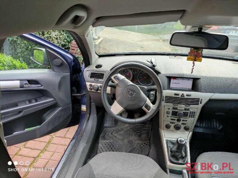 2009' Opel Astra photo #6