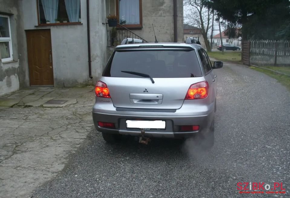 2007' Mitsubishi Outlander photo #5