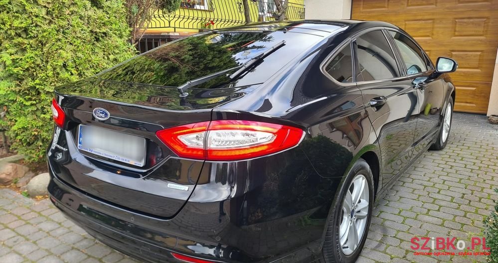 2015' Ford Mondeo photo #2