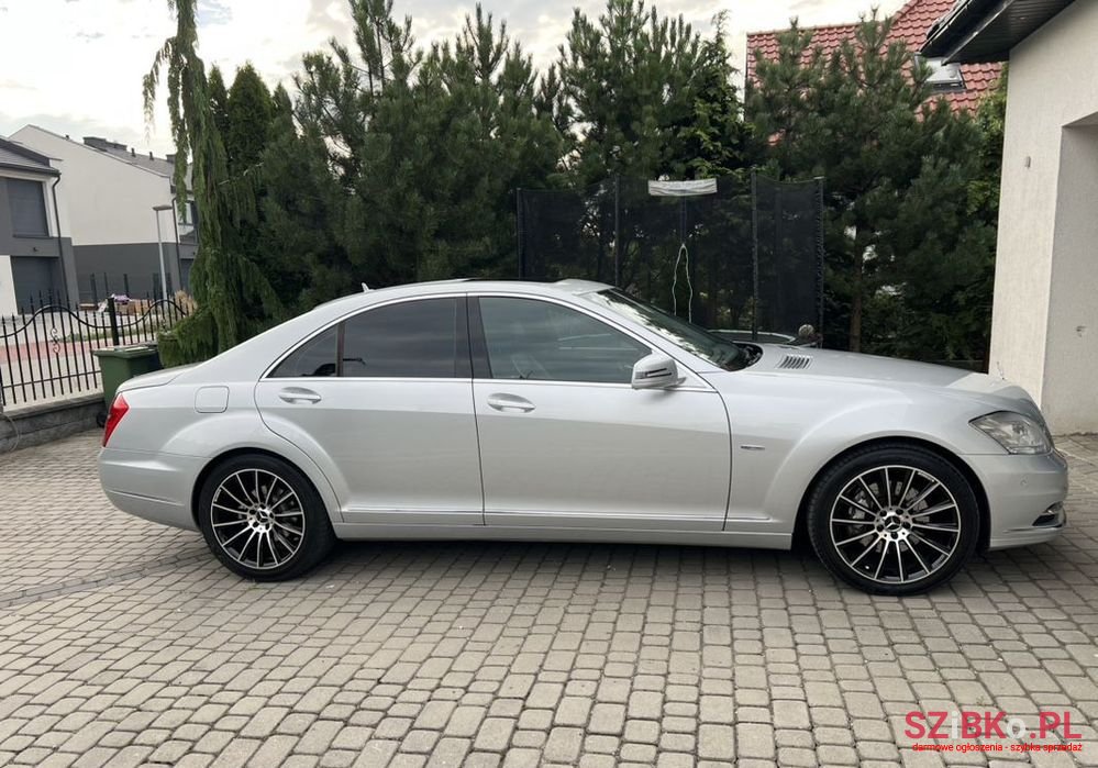 2010' Mercedes-Benz S-Class photo #4