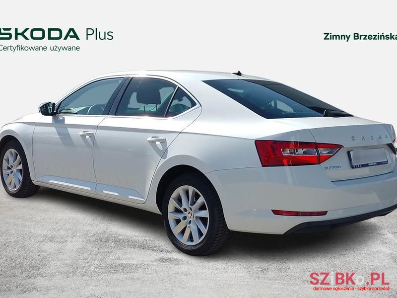 2023' Skoda Superb photo #3