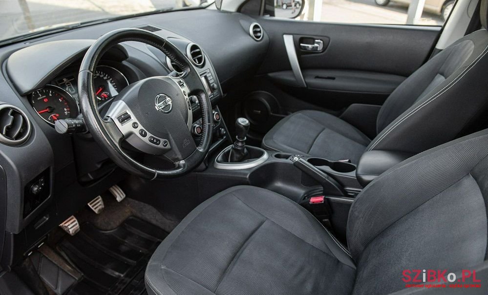 2011' Nissan Qashqai photo #6