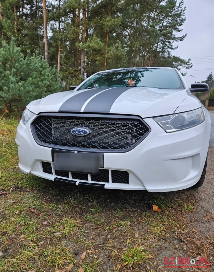 2014' Ford Taurus photo #2