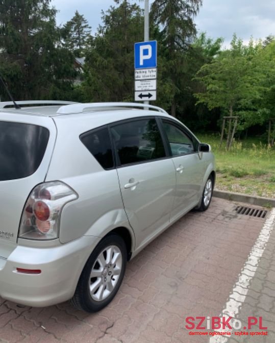 2005' Toyota Corolla Verso photo #2