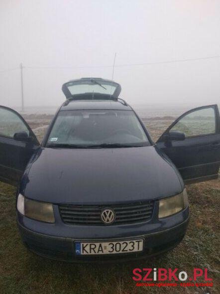 1998' Volkswagen Passat photo #1