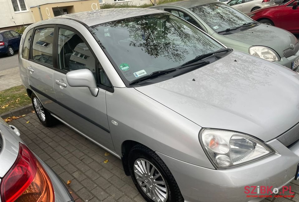 2002' Suzuki Liana photo #5