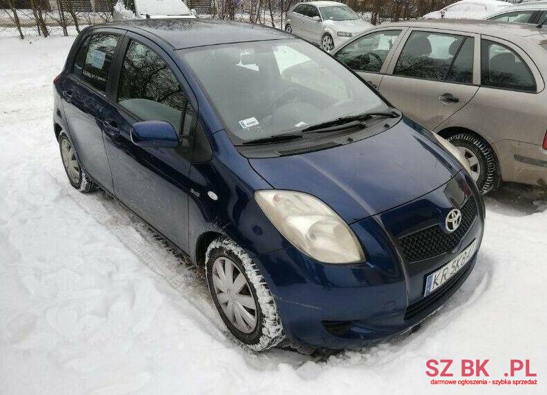 2006' Toyota Yaris photo #1