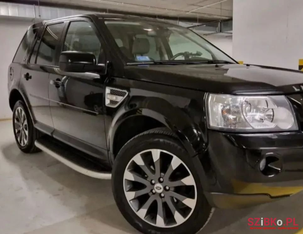 2010' Land Rover Freelander photo #2