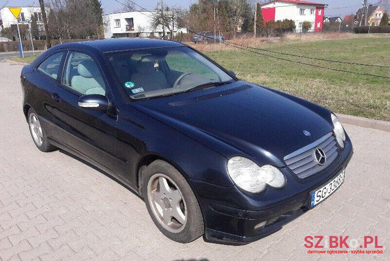 2002' Mercedes-Benz Klasa C photo #1