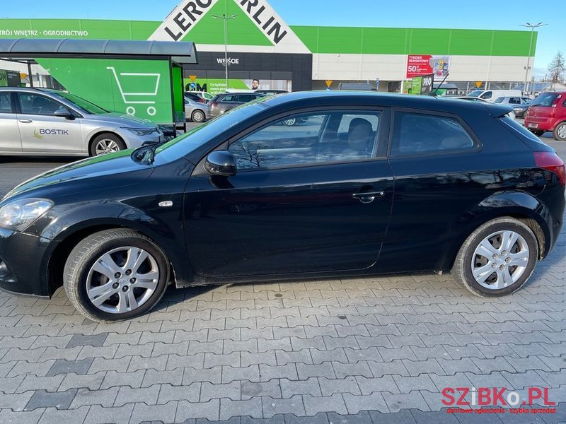 2010' Kia Ceed photo #4
