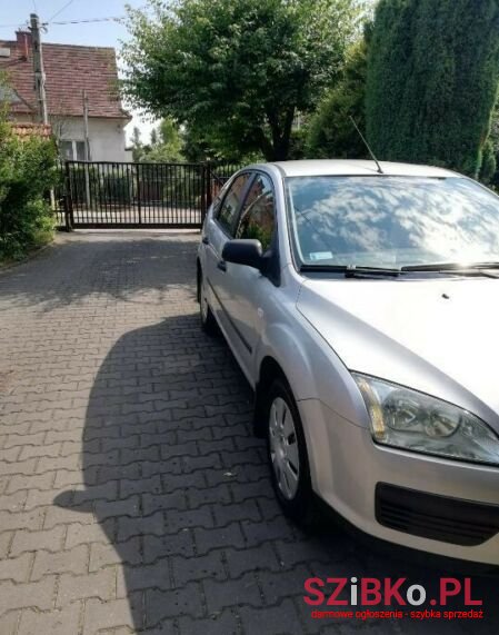 2006' Ford Focus photo #2