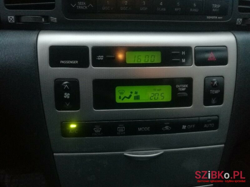 2005' Toyota Corolla photo #4