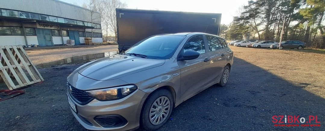 2020' Fiat Tipo photo #2