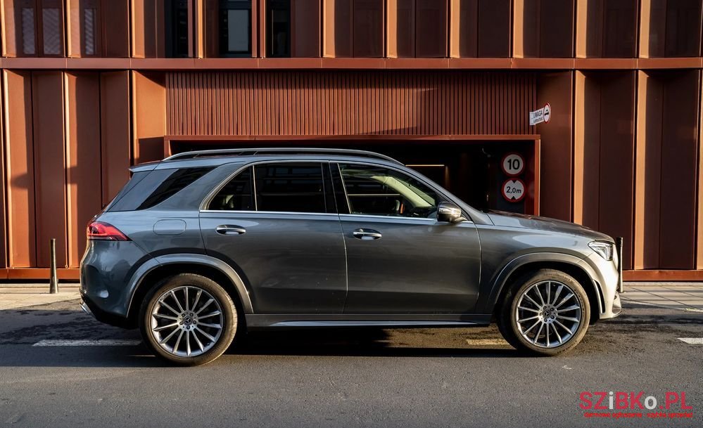 2023' Mercedes-Benz GLE photo #5