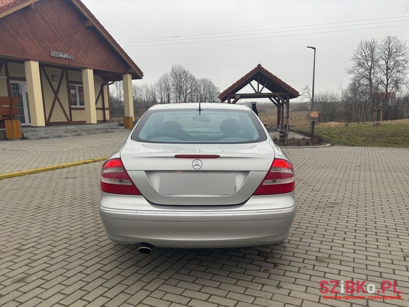 2004' Mercedes-Benz CLK 320 Avantgarde photo #6