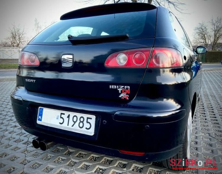 2002' SEAT Ibiza photo #3