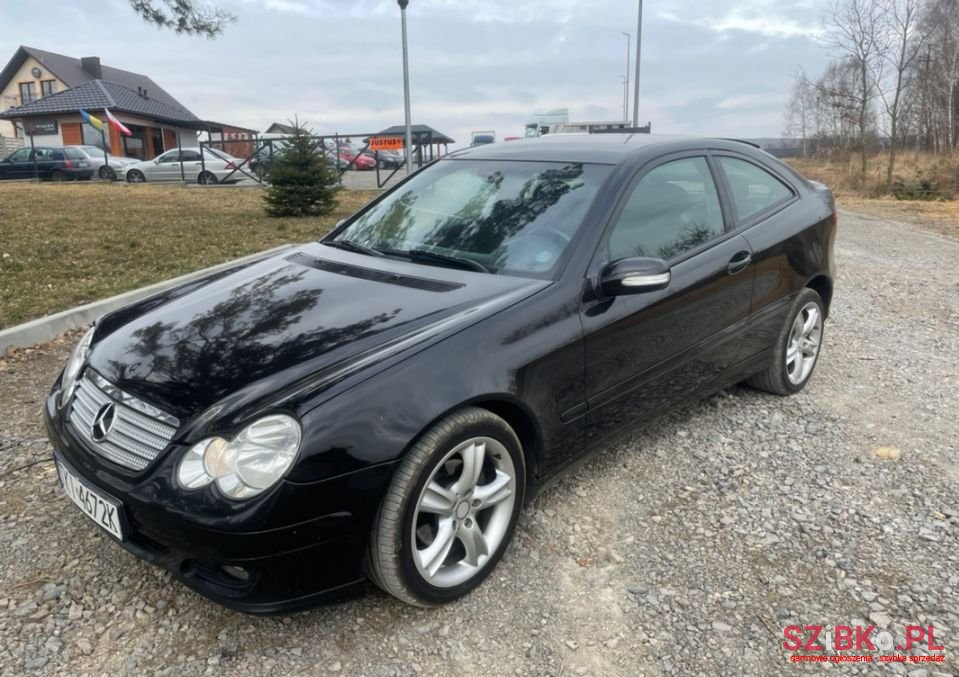 2006' Mercedes-Benz Klasa C photo #1