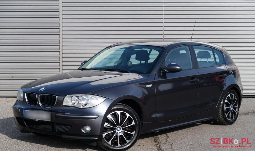 2006' BMW 1 Series photo #4