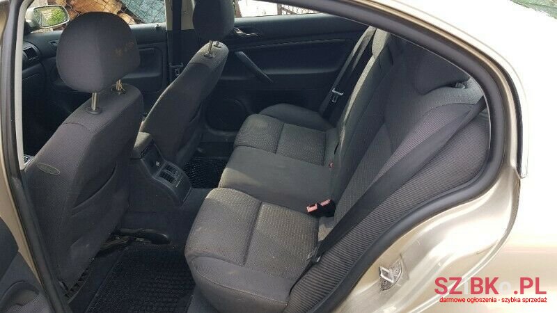 2004' Skoda Superb photo #6