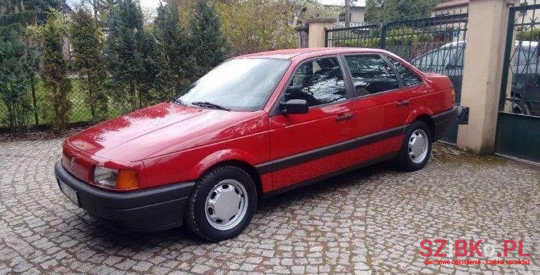 1991' Volkswagen Passat photo #1