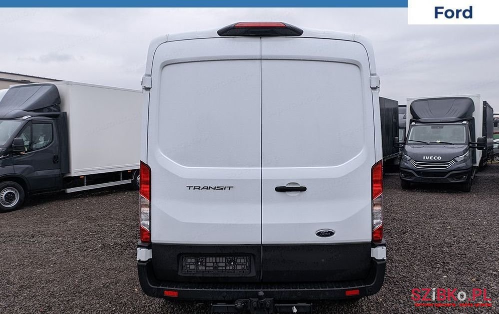 2023' Ford Transit photo #5