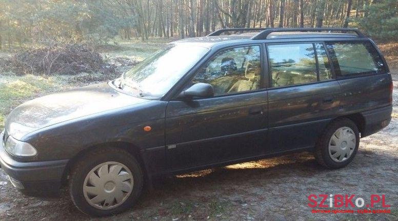 1996' Opel Astra photo #1