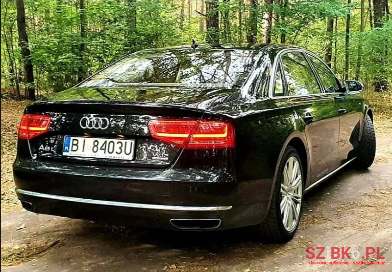 2012' Audi A8 photo #4