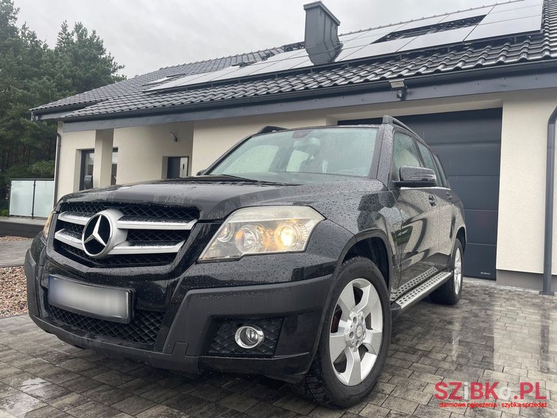 2008' Mercedes-Benz GLK photo #1