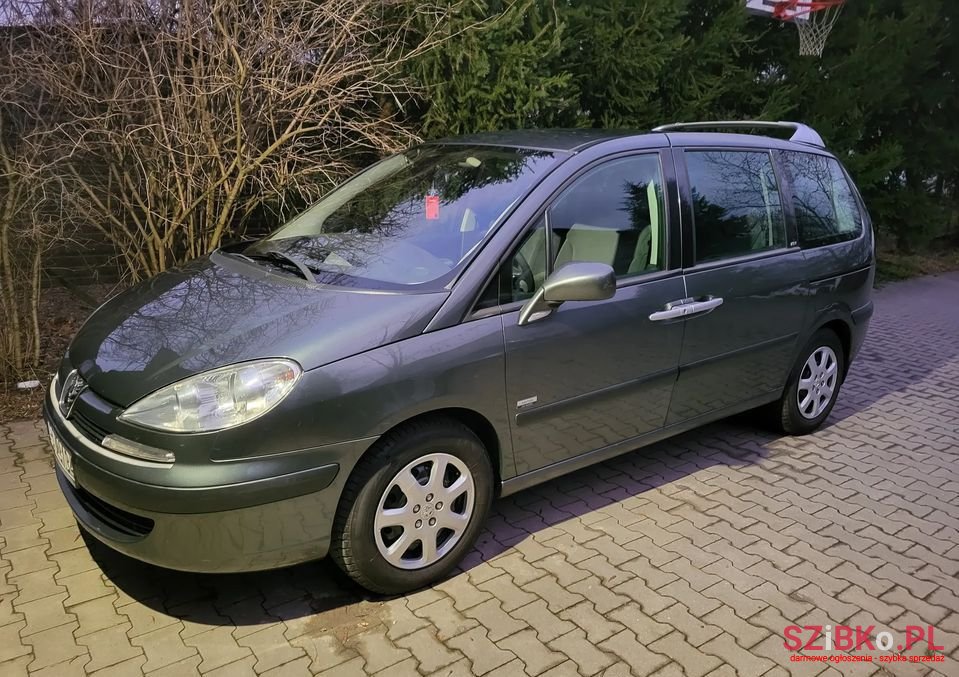 2005' Peugeot 807 photo #1