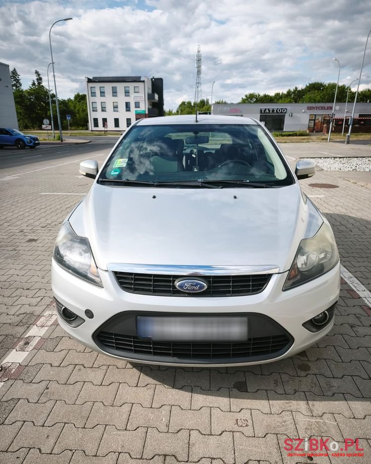 2009' Ford Focus photo #3