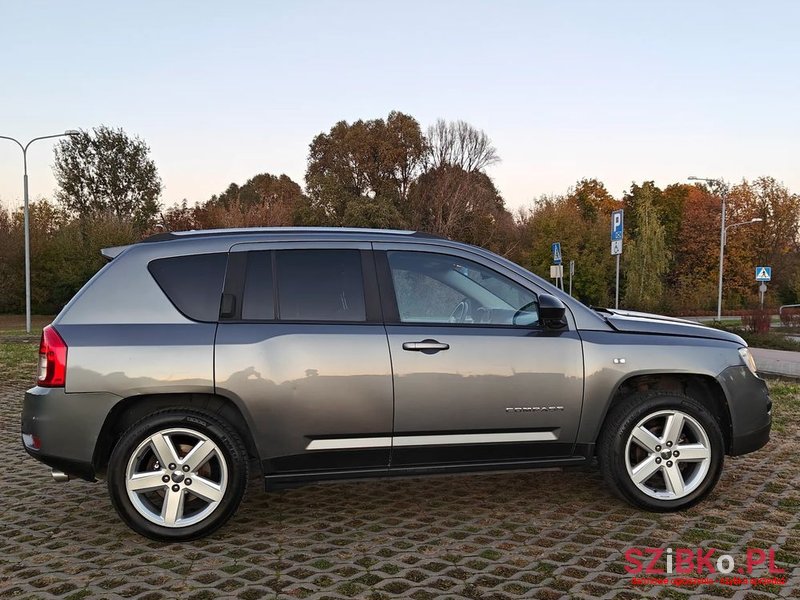 2012' Jeep Compass 2.0 4X2 Limited photo #2