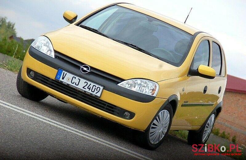 2001' Opel Corsa photo #1