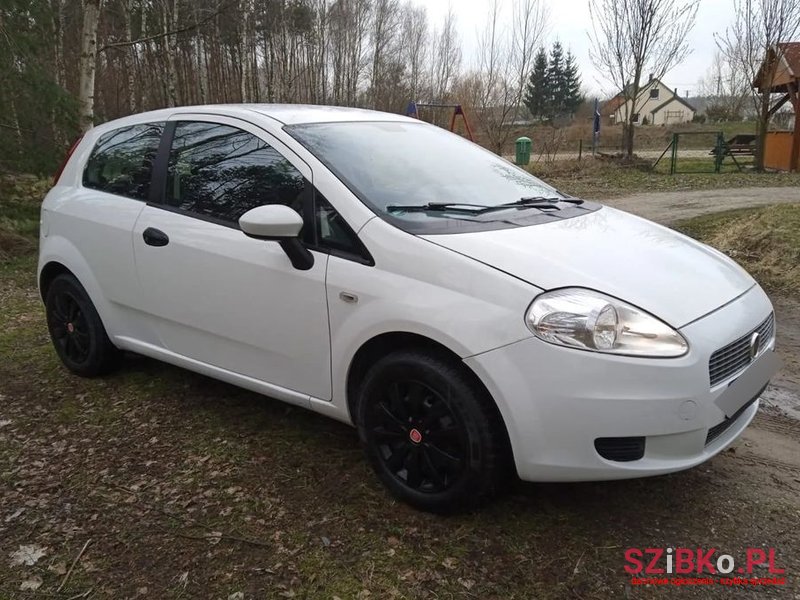 2009' Fiat Grande Punto Actual 1.2 8V Fresh photo #3