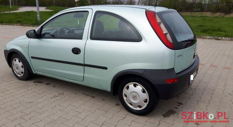 2001' Opel Corsa photo #1